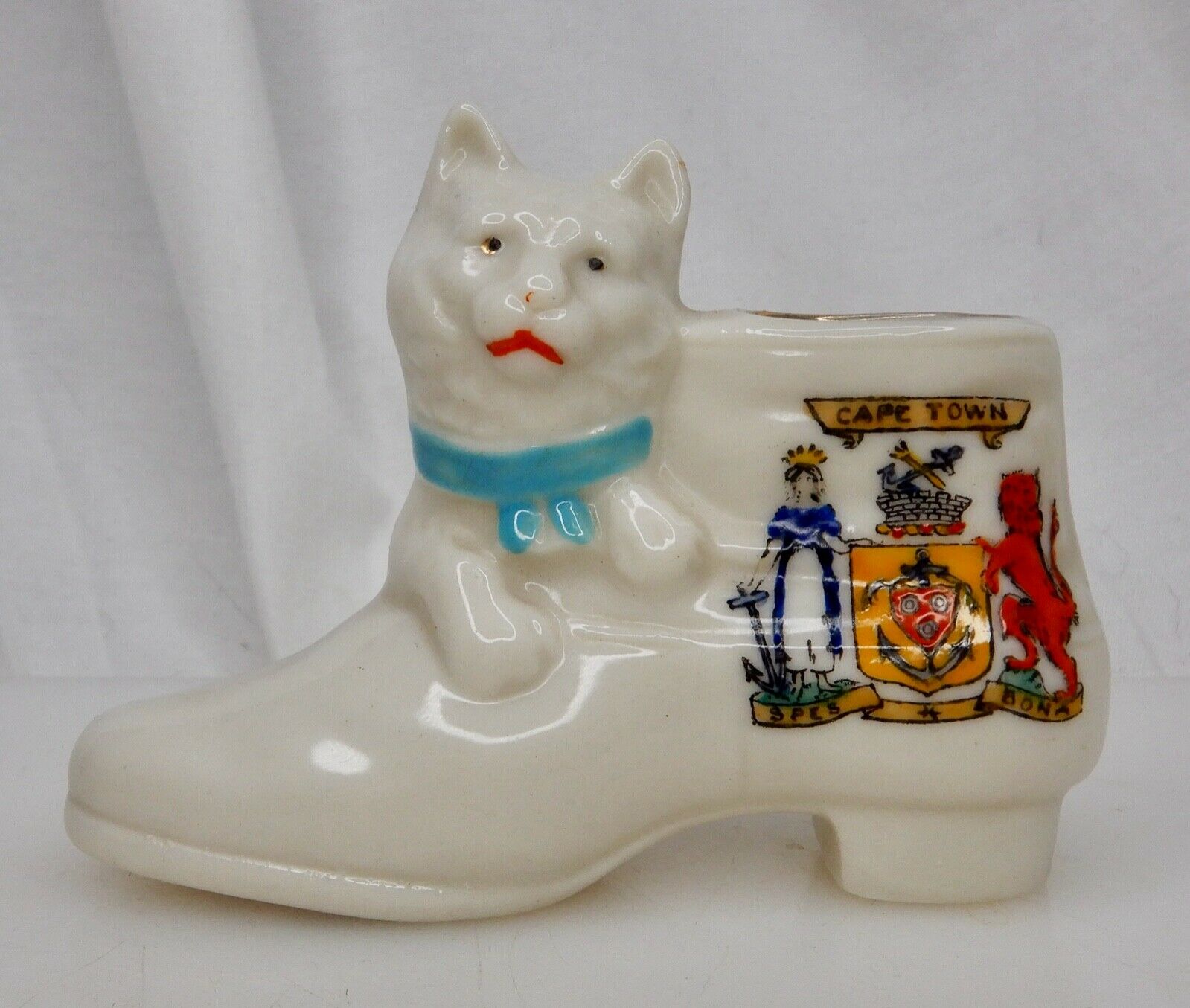 Crested China Cat In Shoe Figurine Cape Town Valentine & Sons - 84123