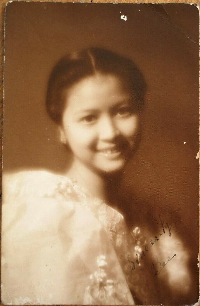 Philippines/philippine Islands 1939 Realphoto Postcard: Young Woman Smiling